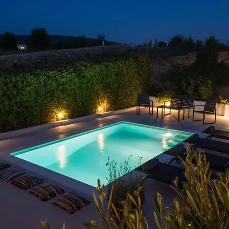 With Private Pool Appartement Ano Mera